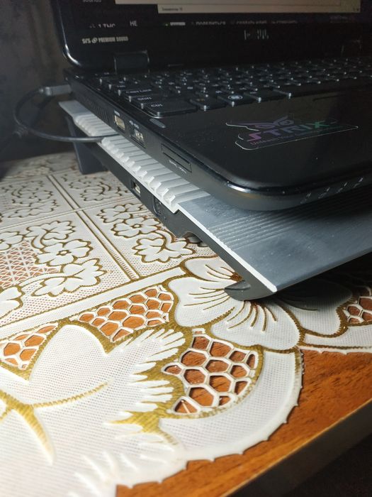 Ноутбук Dell inspiron