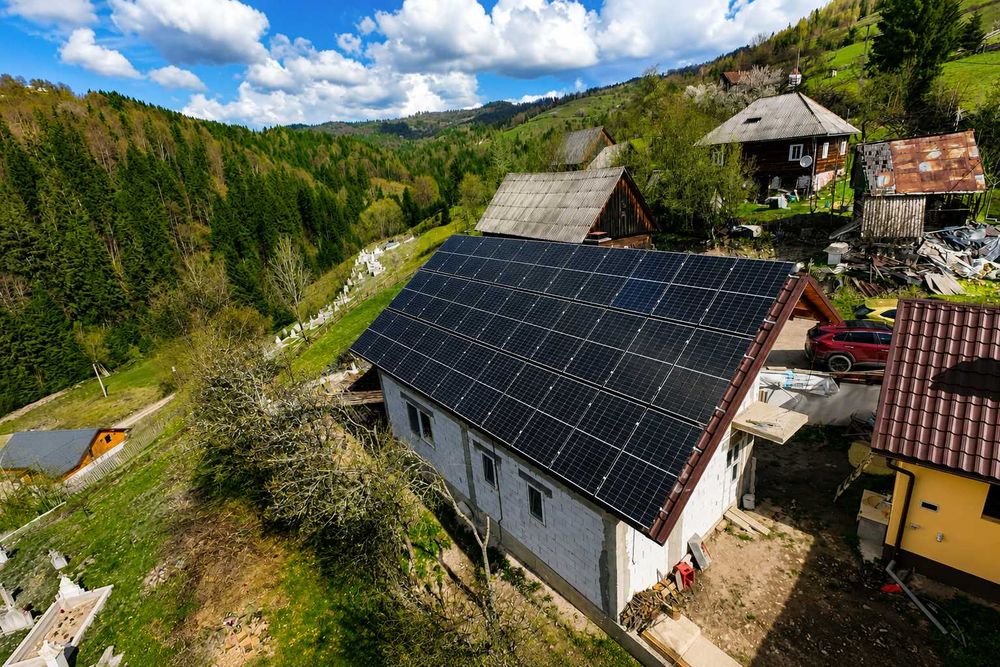 Panouri fotovoltaice Alba Iulia – montaj, baterii și sisteme complete SUN BIT