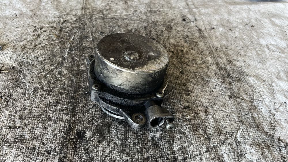 BMW X5 E53 3.0D вакуум помпа