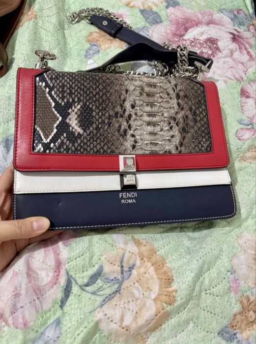 Продается сумка Fendi женская