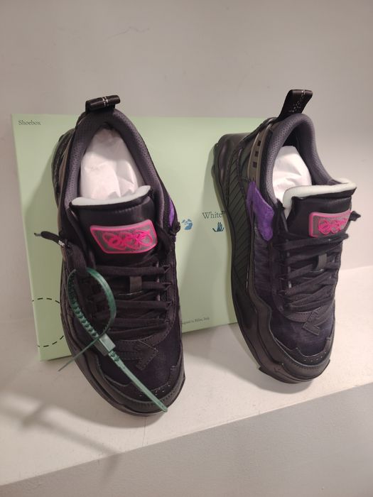 Off White  Black Odsy-1000