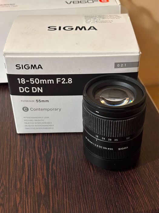 Sony a6400 + обектив, батерии и филтри