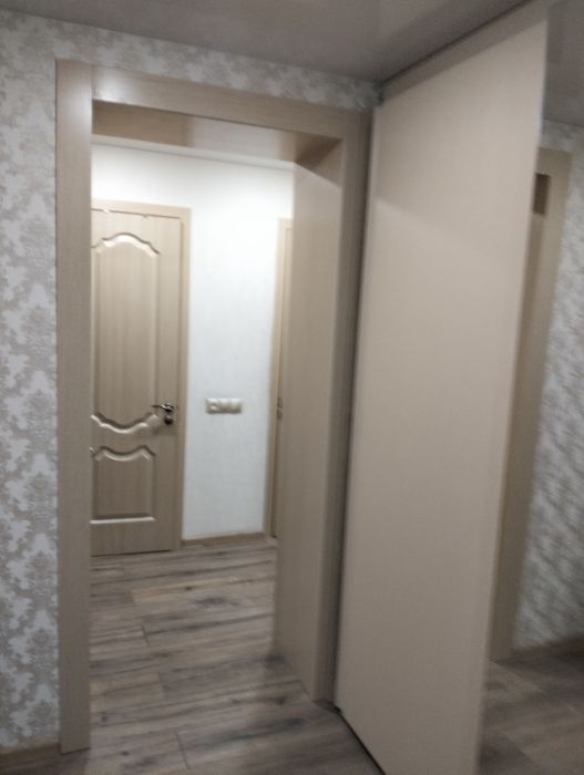 Продам квартиру  на стрелки 3 комнатная 4 этаж