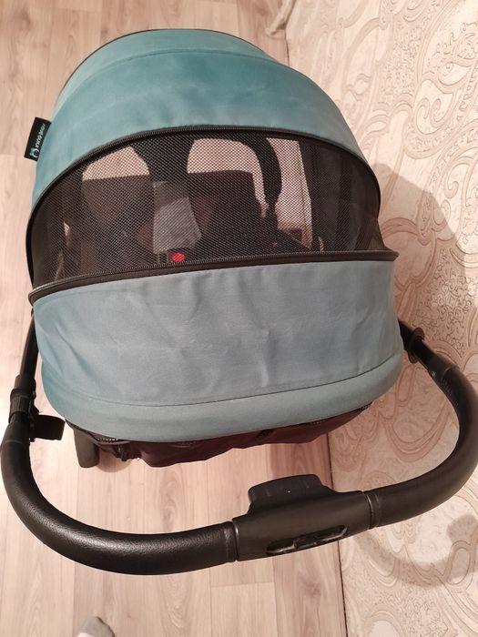 Коляска  прогулочная