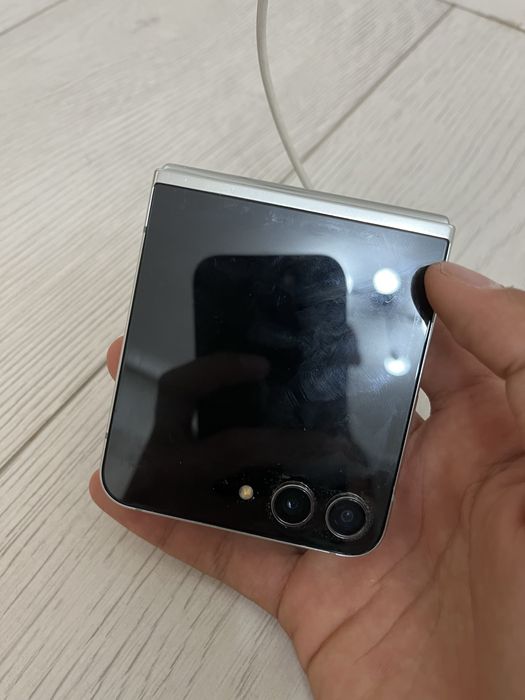 Samsung Flip 5 обмен на айфон