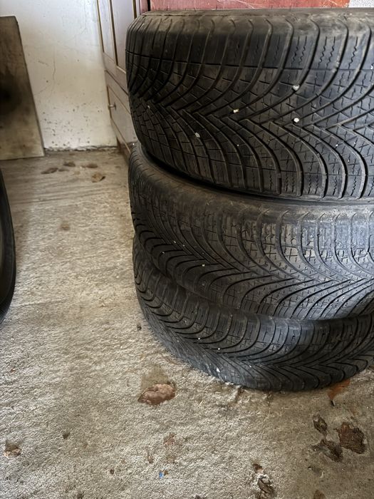 Vand anvelope iarna sava 205/60/16