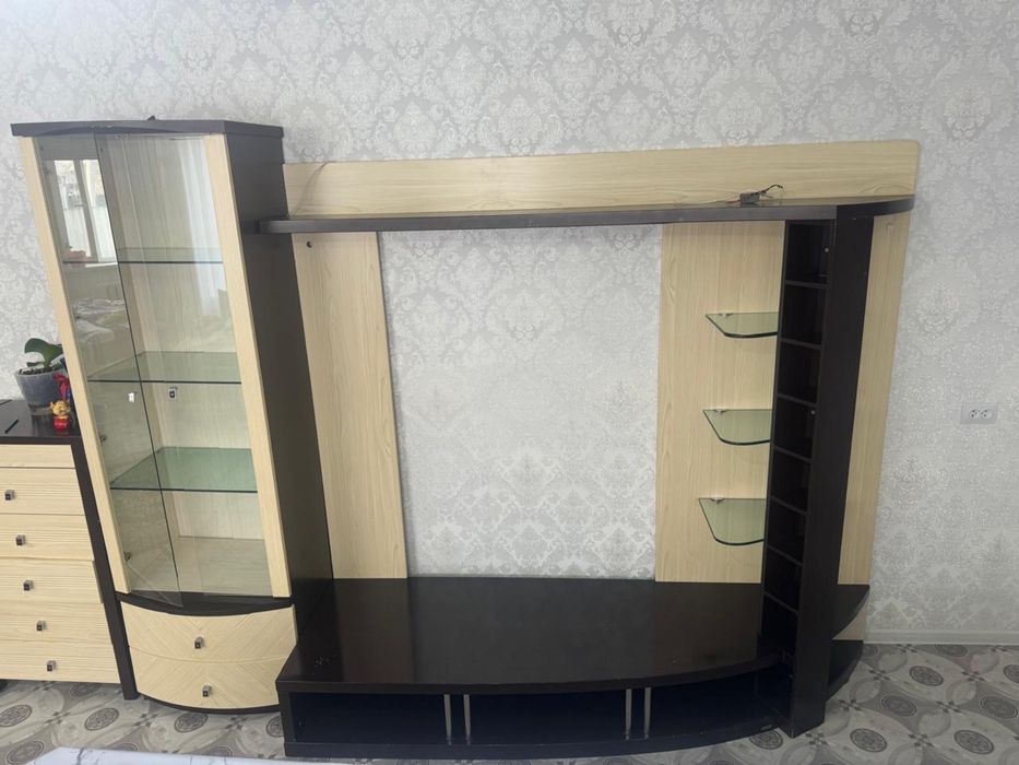 Срочно продам Горка и журнальный столик