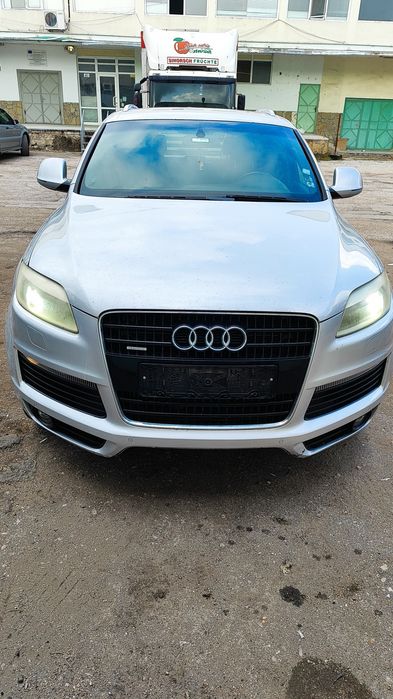 На части Audi Q7 3.0tdi