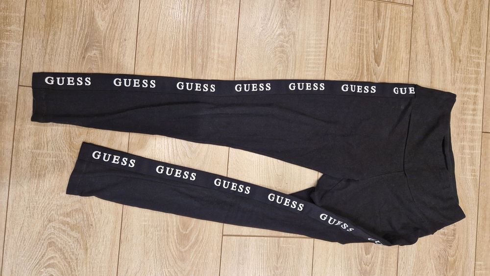 Клин Guess с висока талия