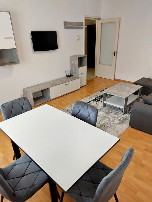 Apartament ULTRACENTRAL piață