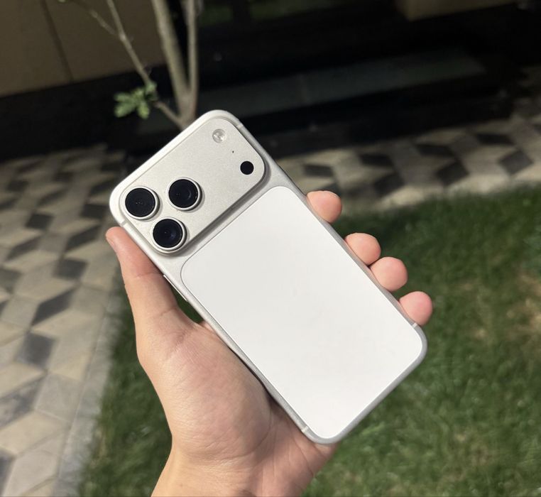 Iphone 17 pro silver