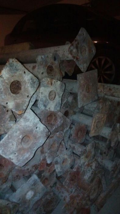 Inchiriez popici metalici reglabili!