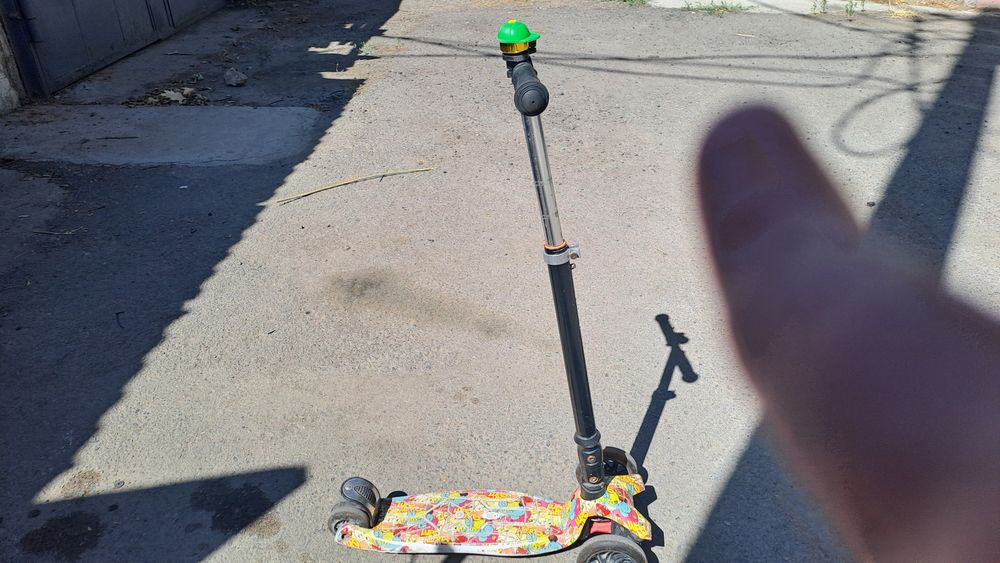 Продам детские самокаты