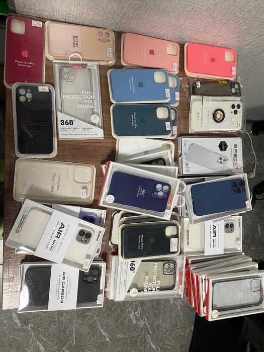 Чехлы на iPhone 12 / 12 Pro / 13 Pro Max новые