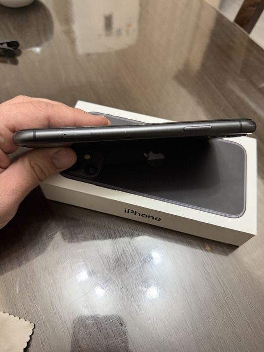 Продам iphone11 128gb