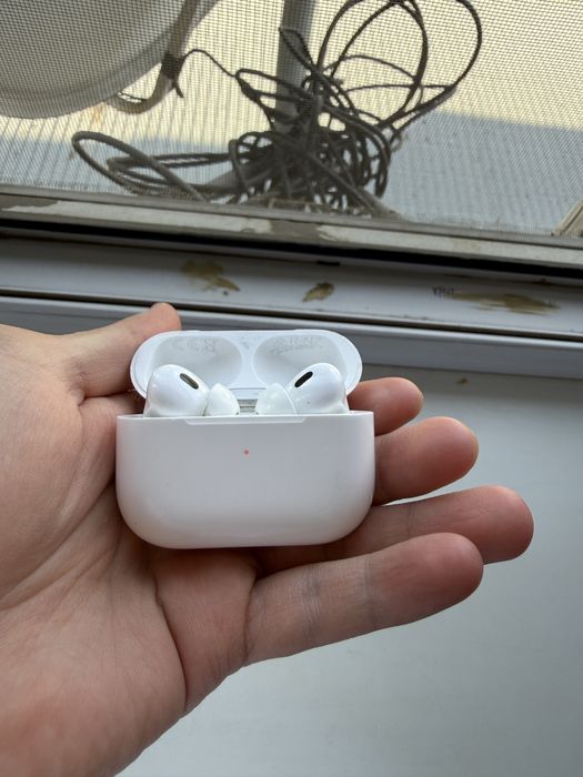 Air pods 2 pro хорошем состоянии
