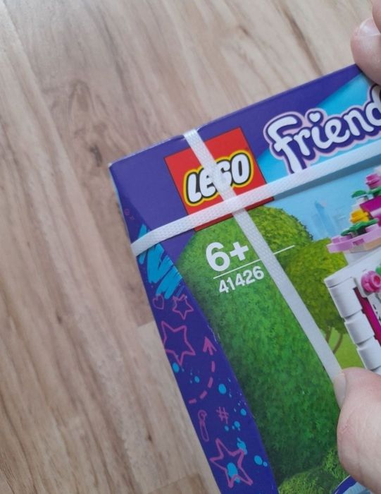 LEGO Friends  nou sigilat - Cafeneaua parcului Heartlake City 41426