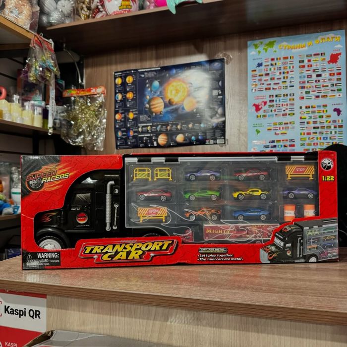 Большой трейлер с модельками