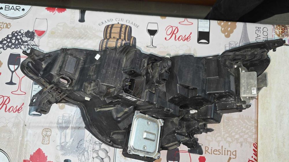 Far drepta Renault Megane 2021