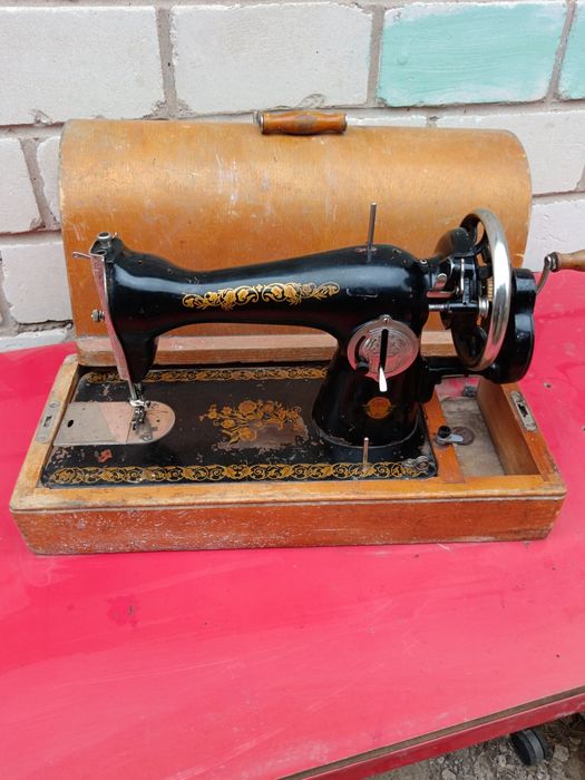 Швейная машинка раритет