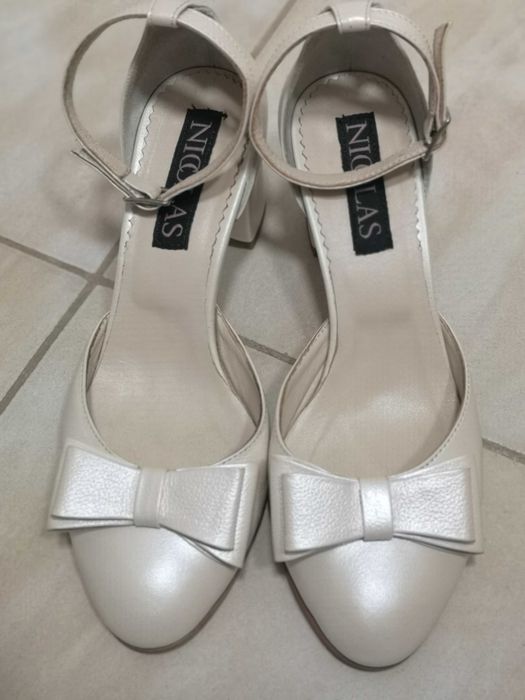 Pantofi de mireasă din piele naturală făcuți pe comandă
