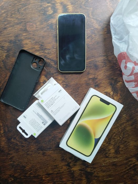 Продам iPhone 14
