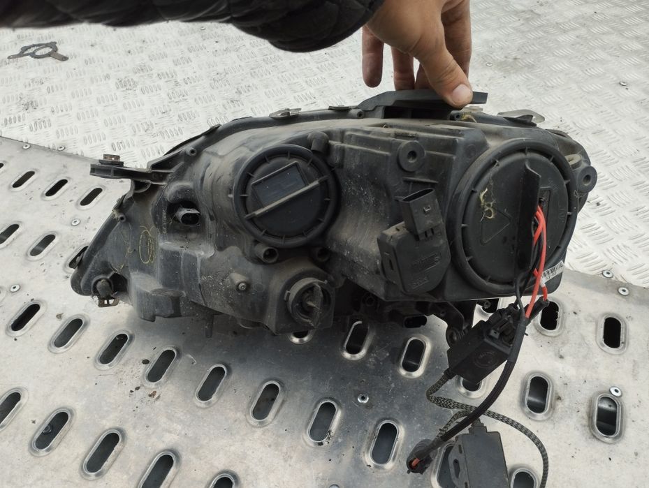 Фарове ляв и десен Мерцедес МЛ W164 / фар Mercedes ML