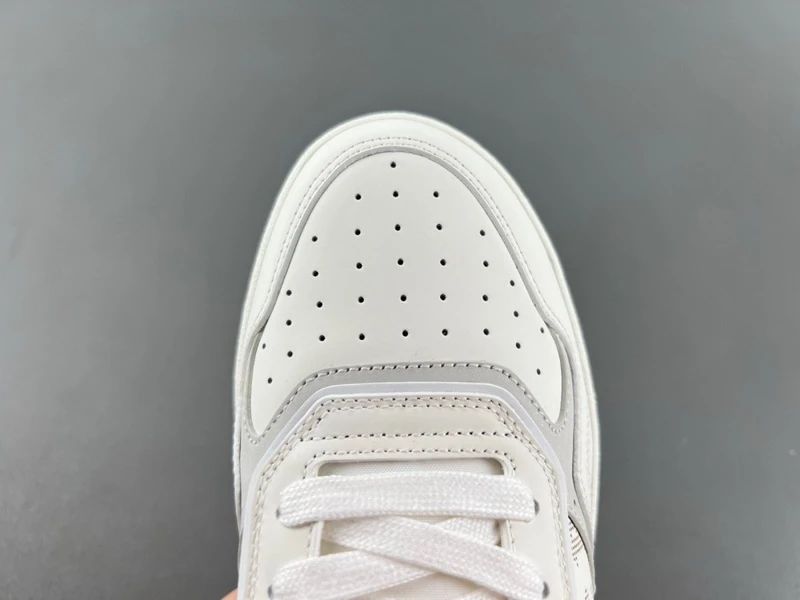 CD B27 Low-Top White Calfskin