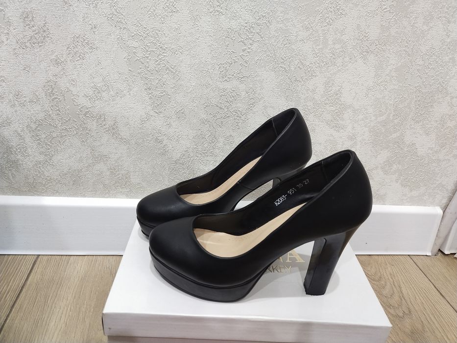 Туфли женские...