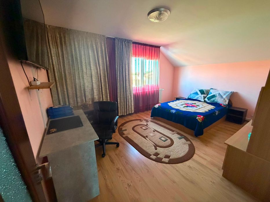 Vând casa În Bresti
