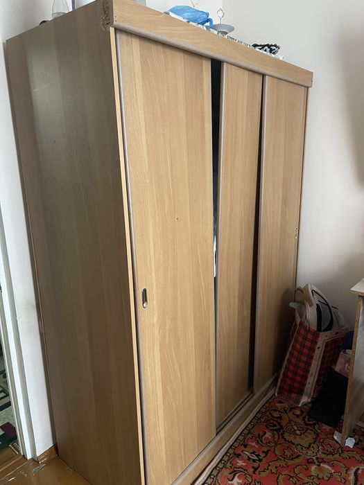 Шкафы и столы для комп