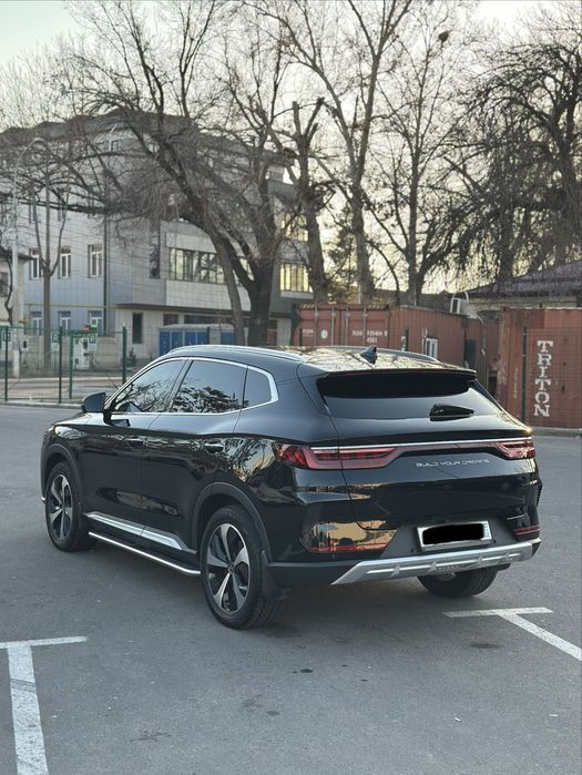 BYD Song Plus Flagship 2022 Elektromobil srochna sotiladi