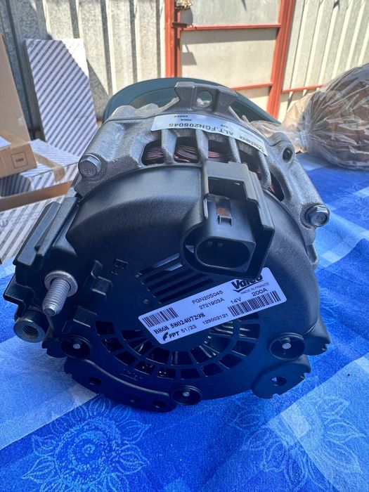 Vând diferite piese noi de Iveco și Fiat ducați, 2