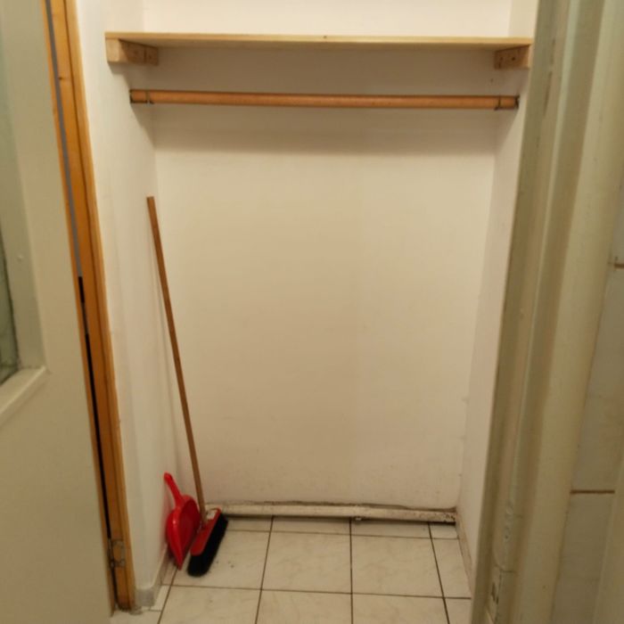 Garsoniera Tudor Vladimirescu în Campus (în spate la Iulius Mall)