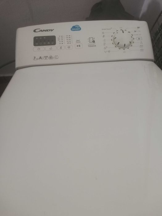 Vând mașina de spălat Candy pentru piese