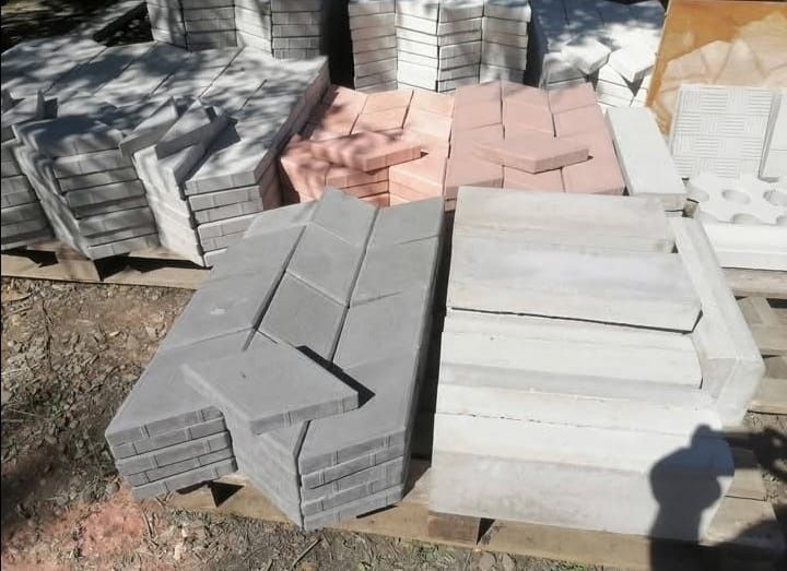 Preluăm comenzi de pavele! Producem + Montăm