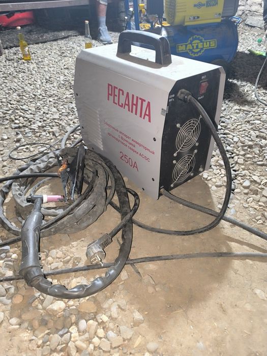 Ресанта аргонодуговой 250