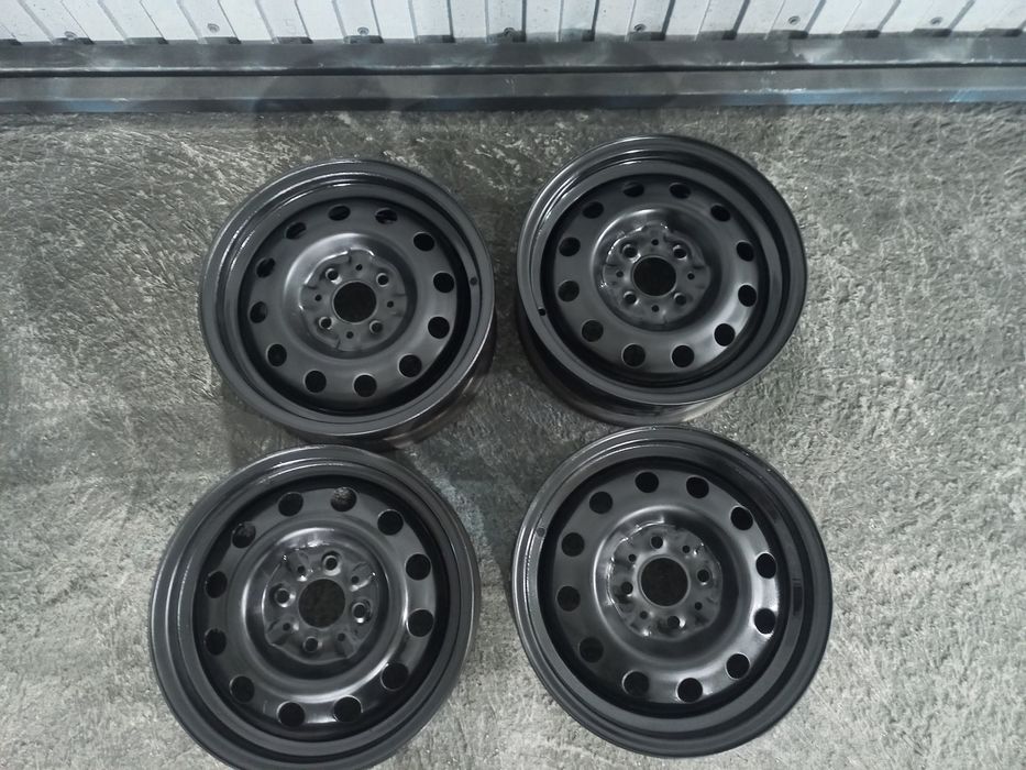 Штампы r14 4x98 в отличном состоянии