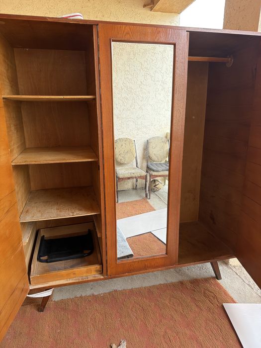 Шкаф спальный б/у, бесплатно