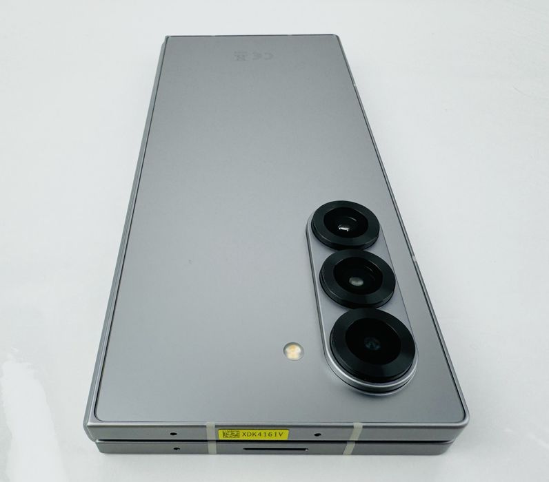 НОВ! Samsung Galaxy Z Fold 6 5G 512GB 12RAM Silver Гаранция!