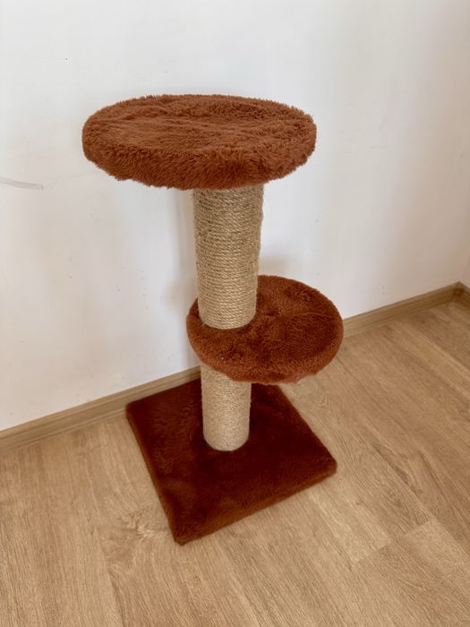 Котешка катерушка на три етажа