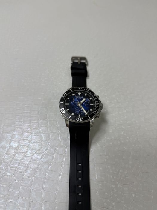 Продам часы TISSOT