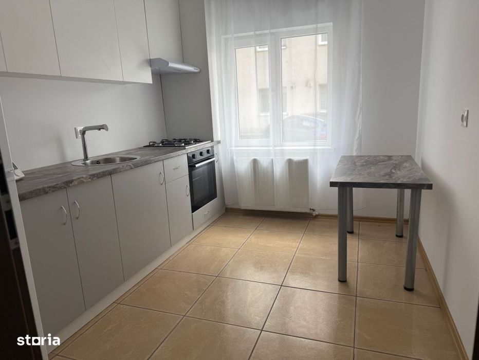 Apartament cu o camera de vanzare in Floresti