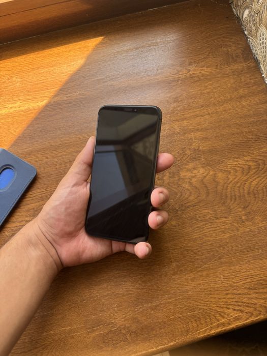 IPhone 11pro срочно сотилади