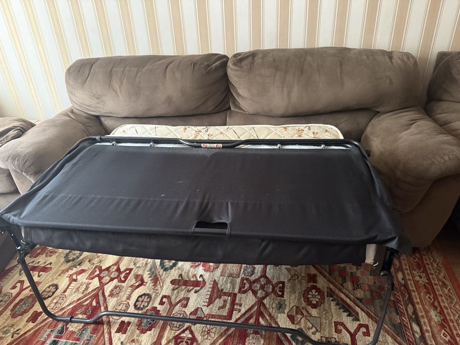 Продаю диван и кресло