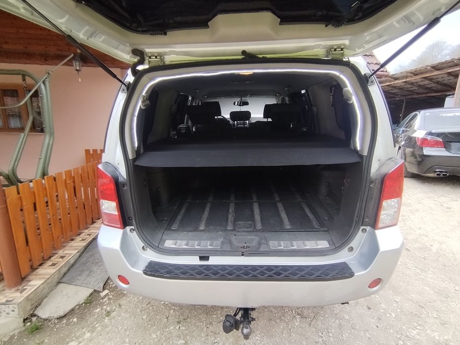 Vând Nissan pathfinder r51 2.5dci 4x4