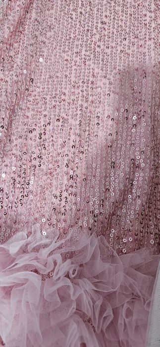 Платья на праздник 4-6 лет