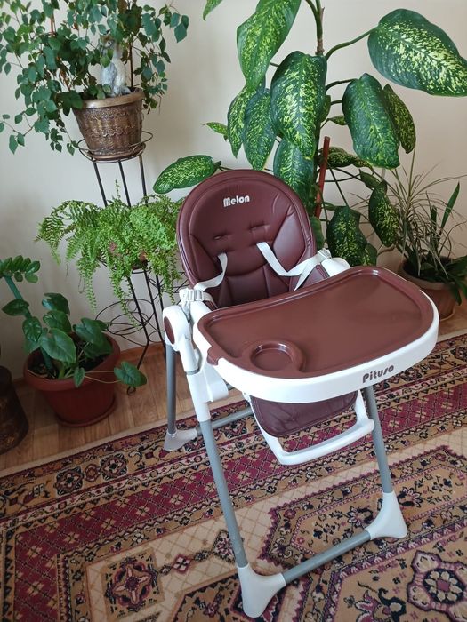 Детский стул со столиком