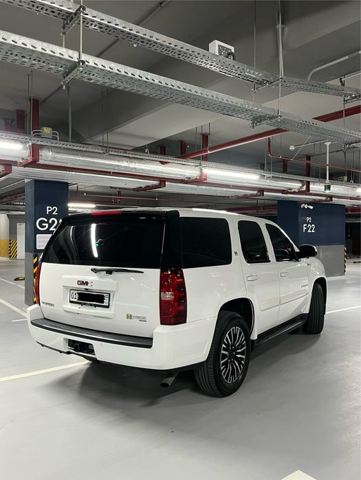 Gmc yukon hybrid