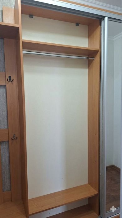 Шкаф для прихожей